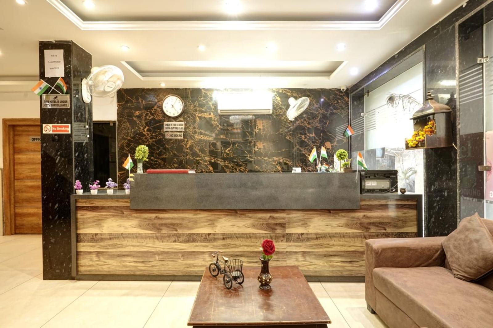 Hotel Aerotech Near Delhi Airport New Delhi Extérieur photo